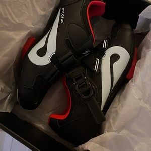 Peloton biking shoes Size 39 womens NEVER WORN